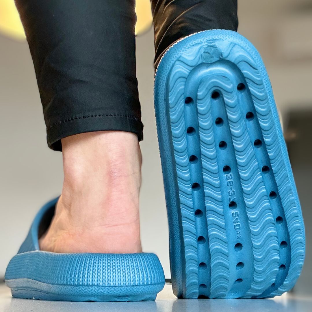 OrthoNest™ ComfortStep Orthopedic Slippers – Unisex, Cushioned, Non-Slip